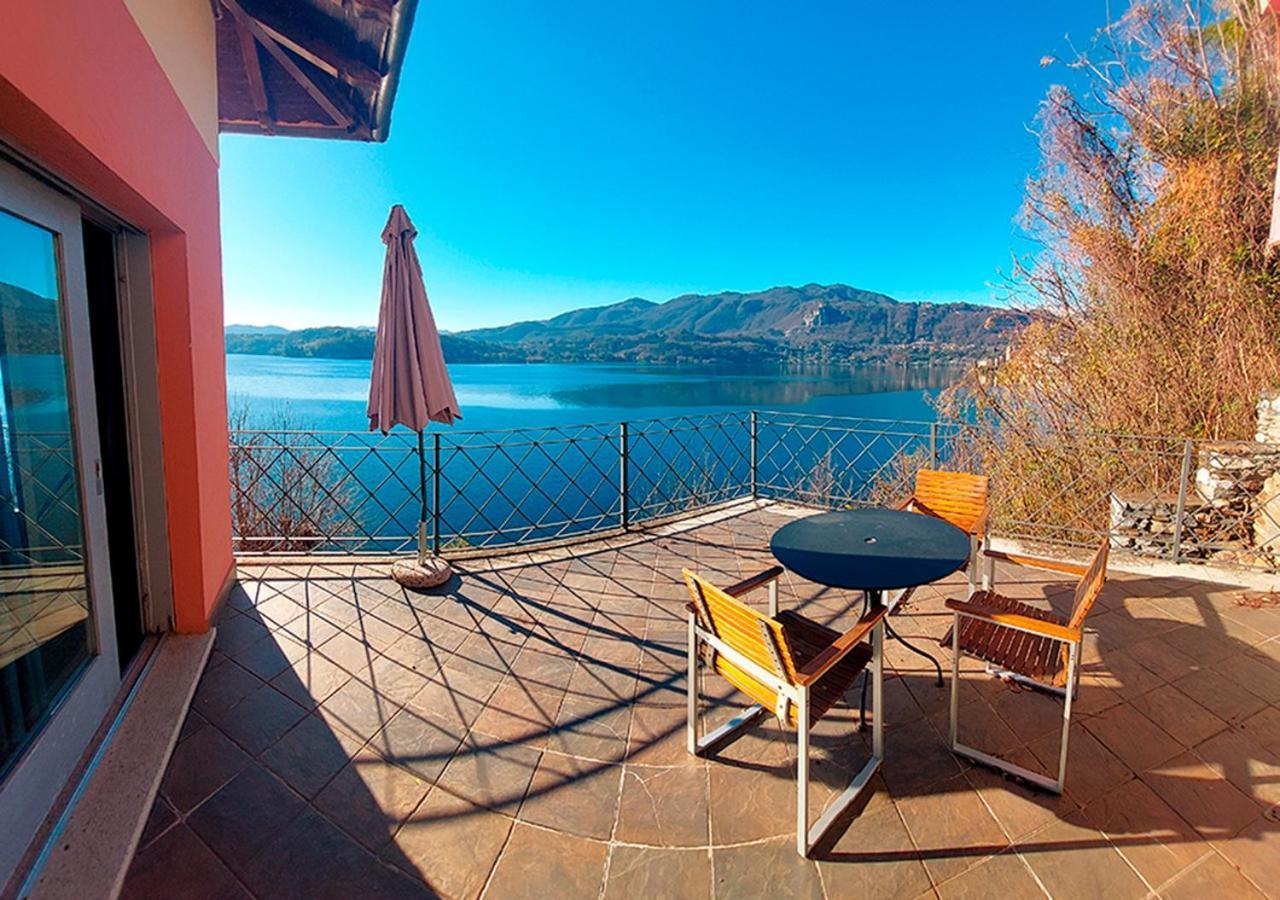 אורטה סאן ג'יוליו Casa Sul Lago Orta מראה חיצוני תמונה