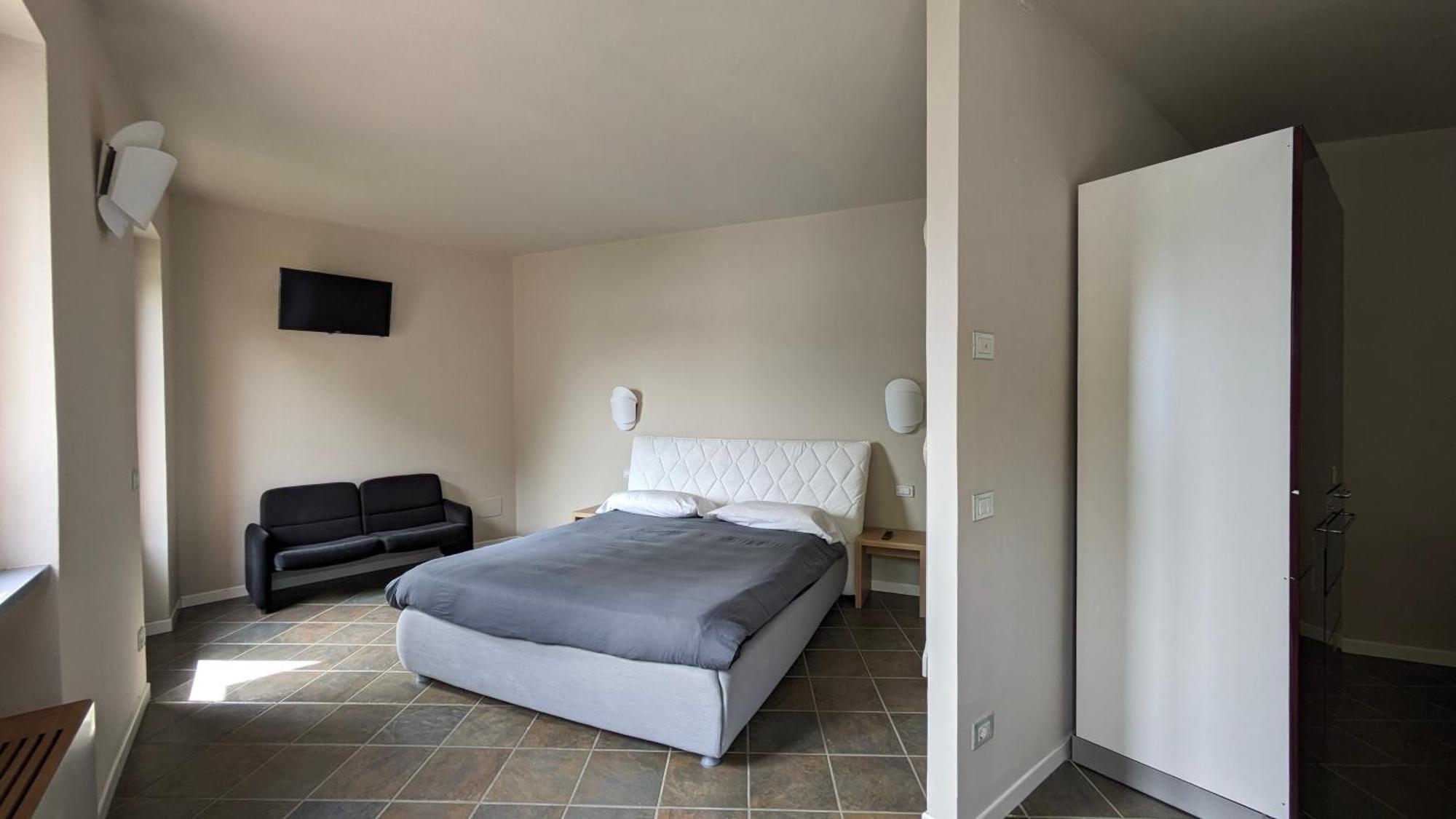 אורטה סאן ג'יוליו Casa Sul Lago Orta מראה חיצוני תמונה