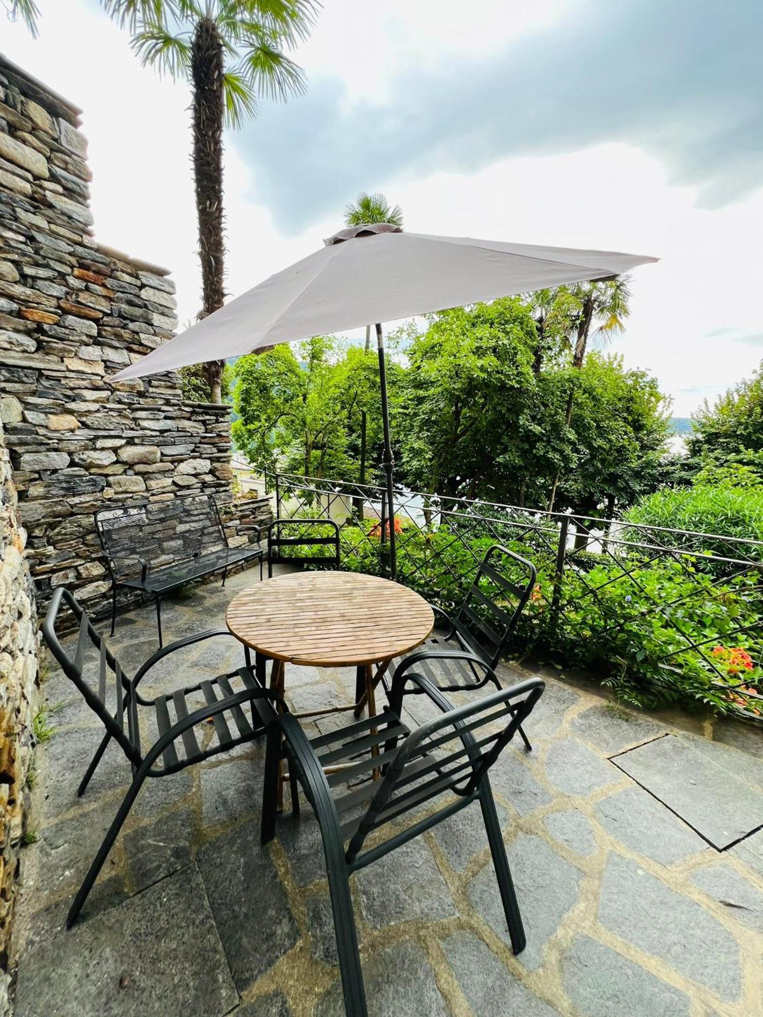 אורטה סאן ג'יוליו Casa Sul Lago Orta מראה חיצוני תמונה