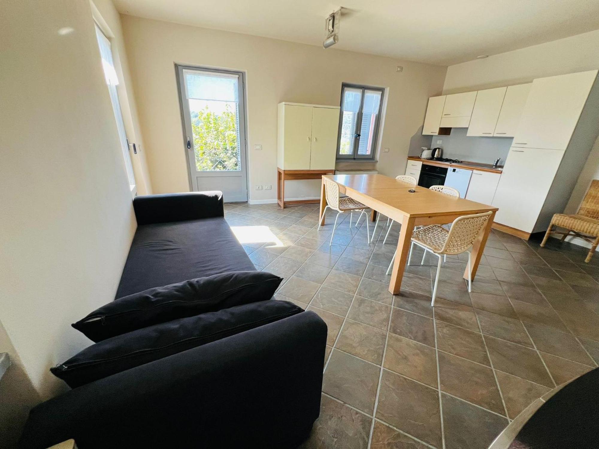 אורטה סאן ג'יוליו Casa Sul Lago Orta מראה חיצוני תמונה