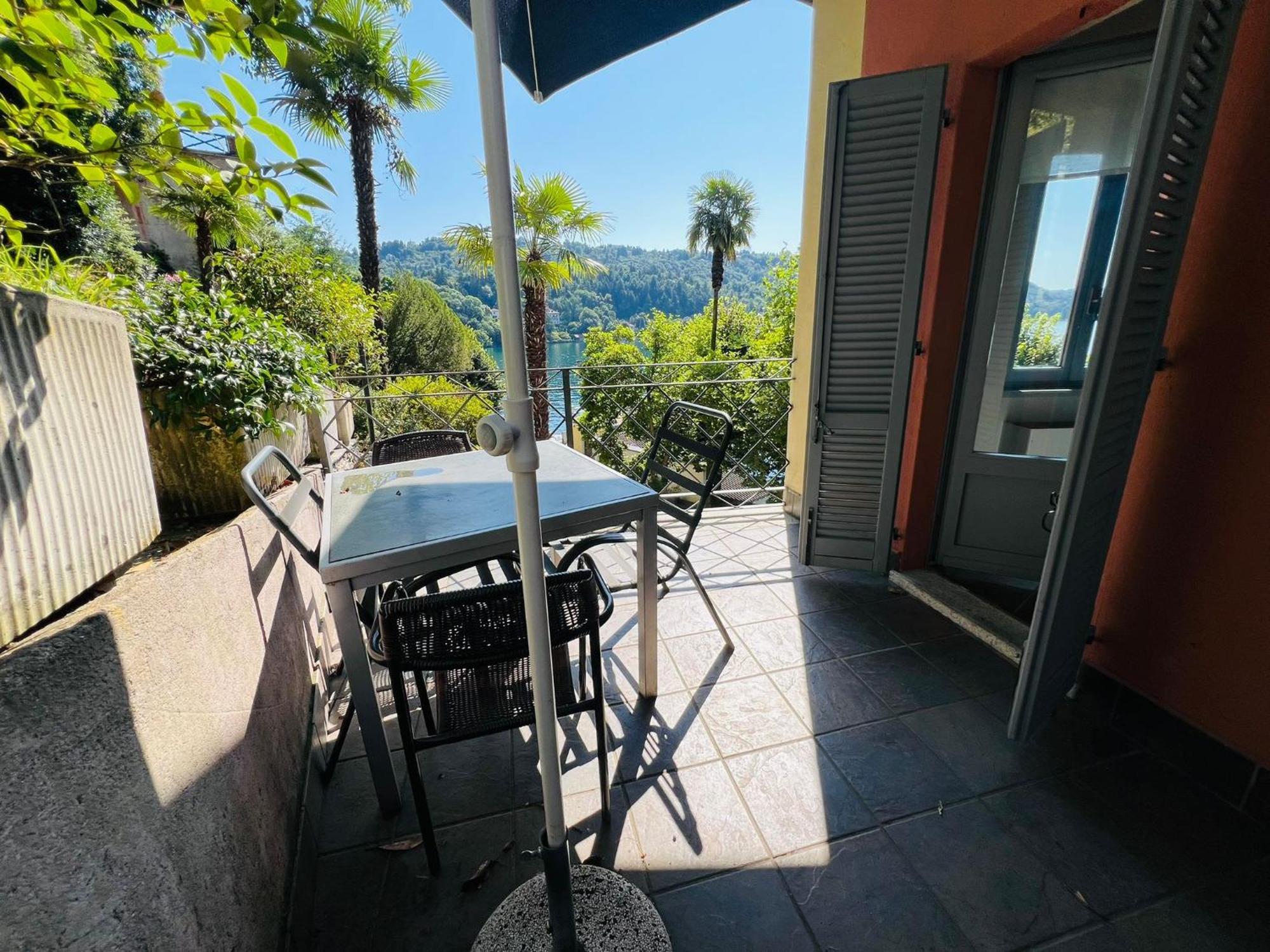 אורטה סאן ג'יוליו Casa Sul Lago Orta מראה חיצוני תמונה