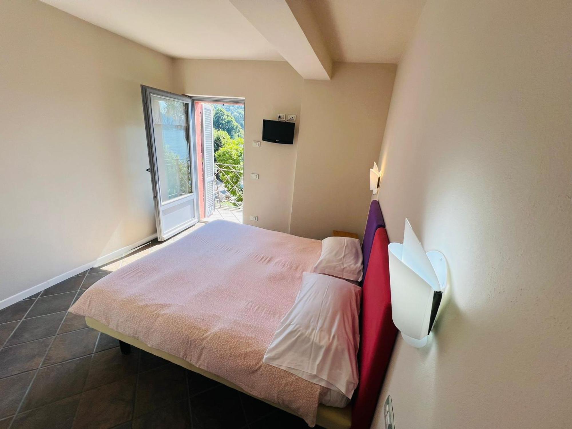 אורטה סאן ג'יוליו Casa Sul Lago Orta מראה חיצוני תמונה