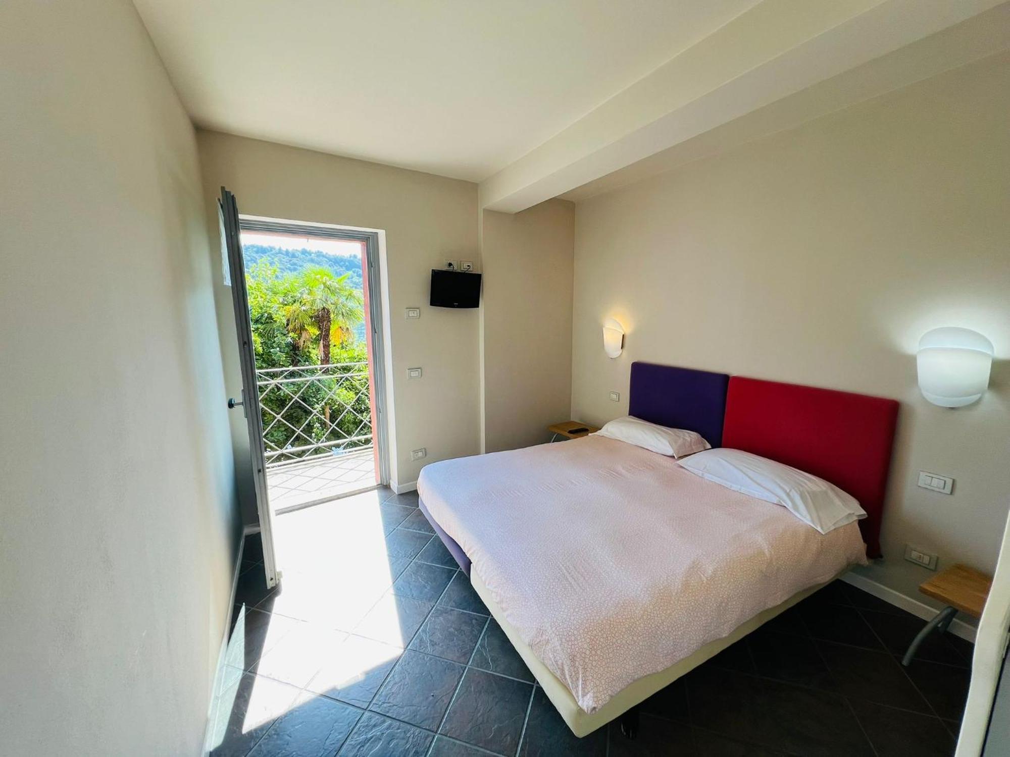 אורטה סאן ג'יוליו Casa Sul Lago Orta מראה חיצוני תמונה